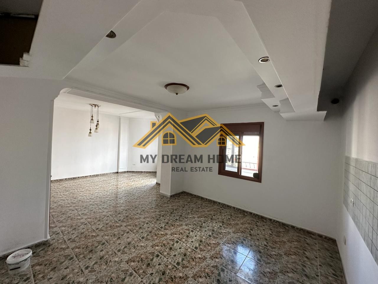 SHITET APARTAMENT 2+1+2 TEK TREGU I VOGEL! 4