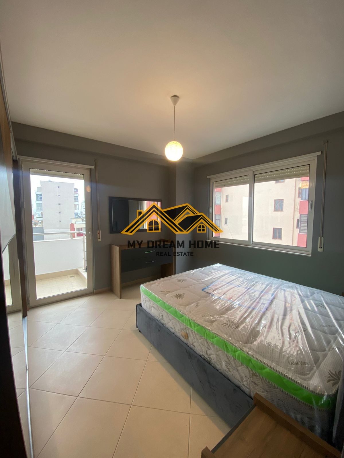 SHITET APARTAMENT 2+1+2 TEK ISH RAJONIT TE POLICISE !!! 2