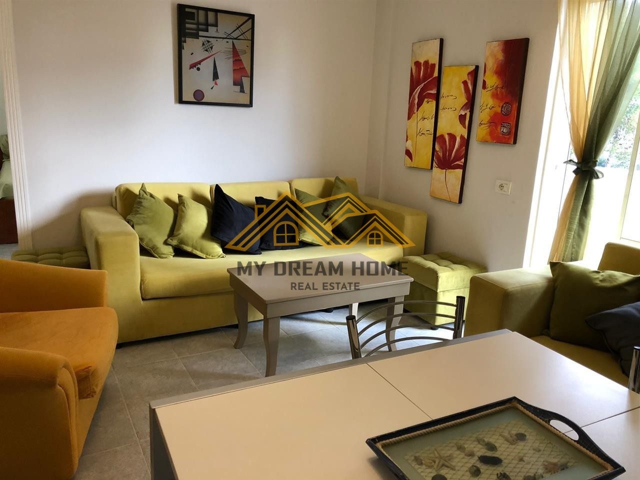 SHITET APARTAMENT 1+1 ME PAMJE NGA DETI NE PLAZH !