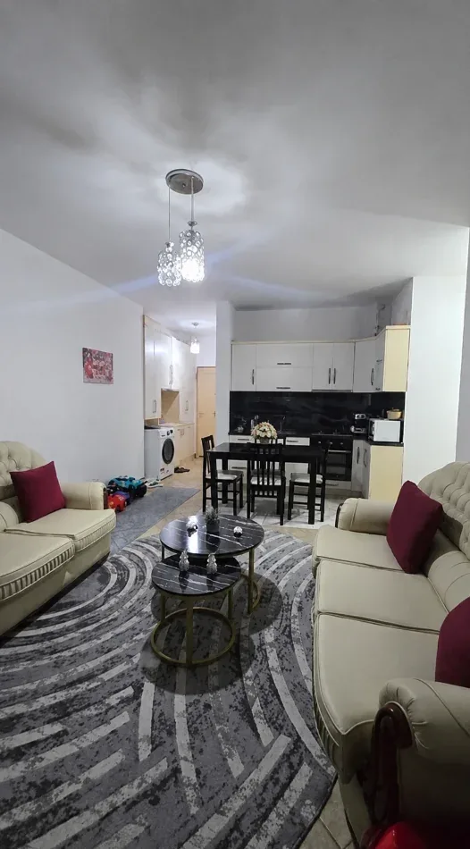 APARTAMENT 1+1 NE SHKEMBIN E KAVAJES, PER SHITJE!