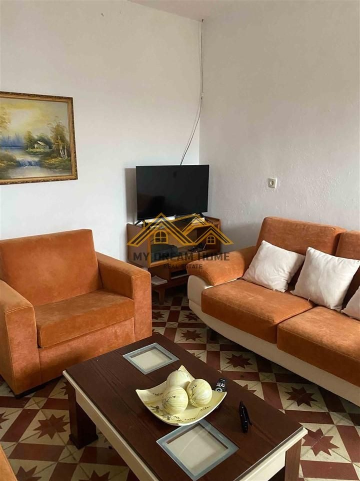 SHITET SHTEPI PRIVATE TEK GJYKATA ,DURRES ! 2