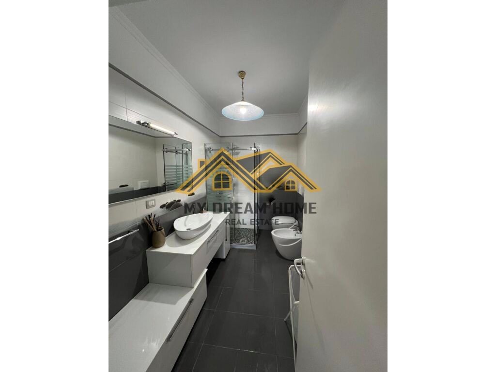 VLORE- AQUAMARINE RESIDENCE: SHESIM APARTAMENT ME PAMJE NGA DETI