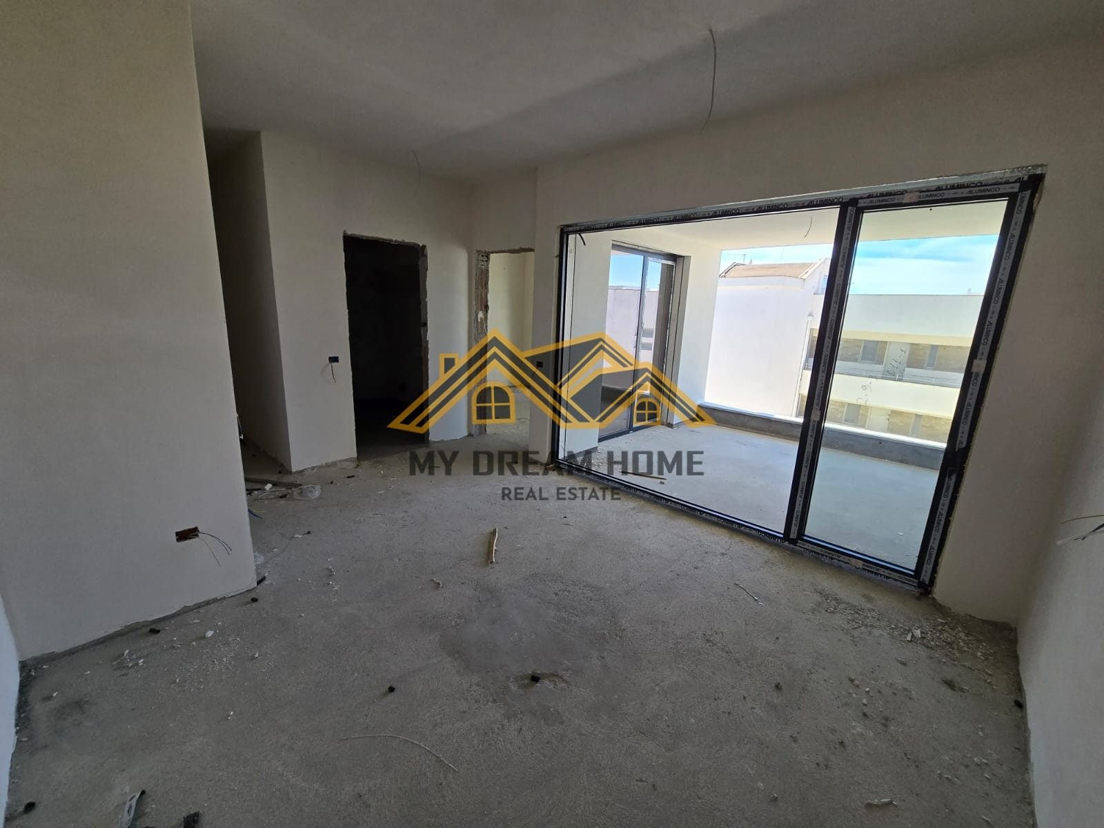 APARTAMENT 1+1 NE SHITJE, TURQUOISE MARINA, GJIRI I LALEZIT! 2