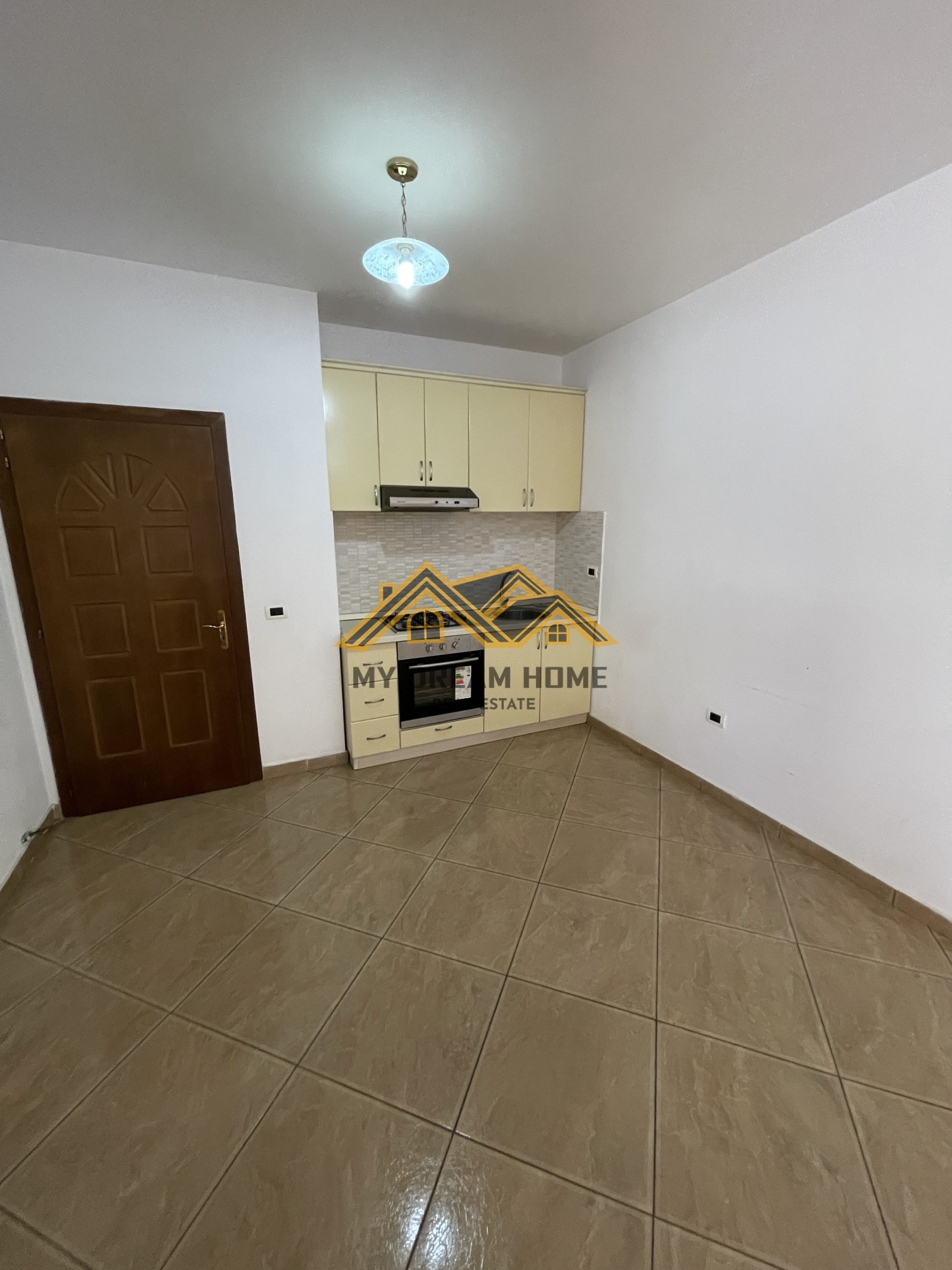 SHITET APARTAMENT 1+1 NE PLAZH RROTA KUQE!! 4