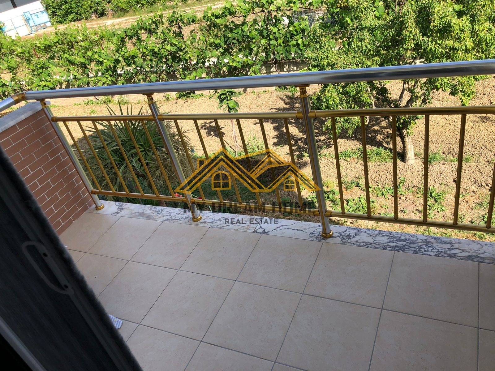 SHITET VILE 3 KATESHE NE FLLAKE, DURRES!