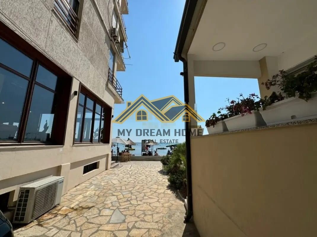 SHITET STUDIO LOFT STACIONI I PARE NE PLAZH VETEM 15M NGA DETI 2