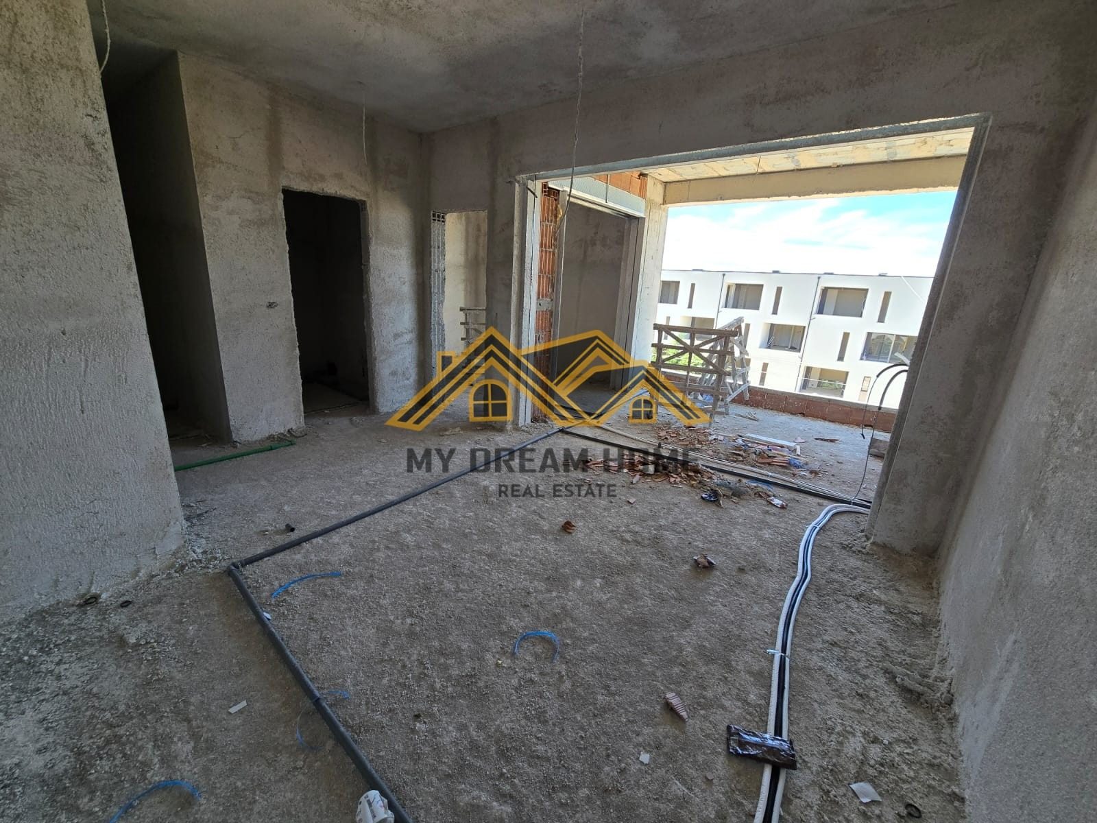 APARTAMENT 1+1 NE SHITJE, TURQUOISE MARINA, GJIRI I LALEZIT! 2