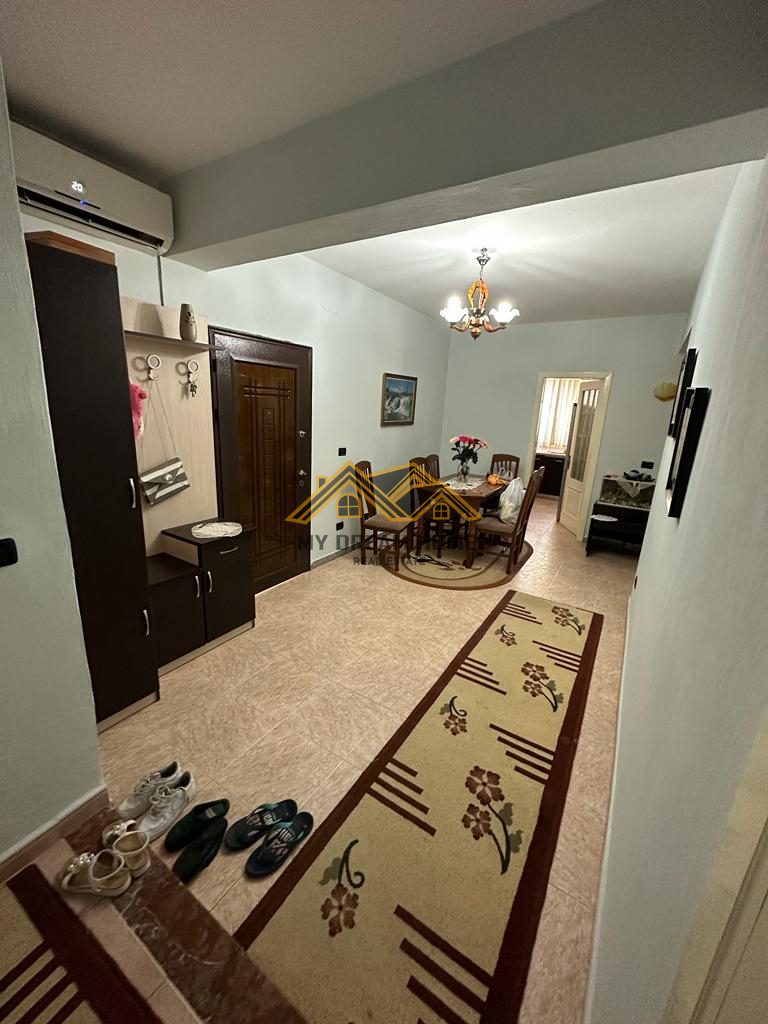 SHITET APARTAMENT 2+1+2 AFER SPITALIT, DURRES! 2