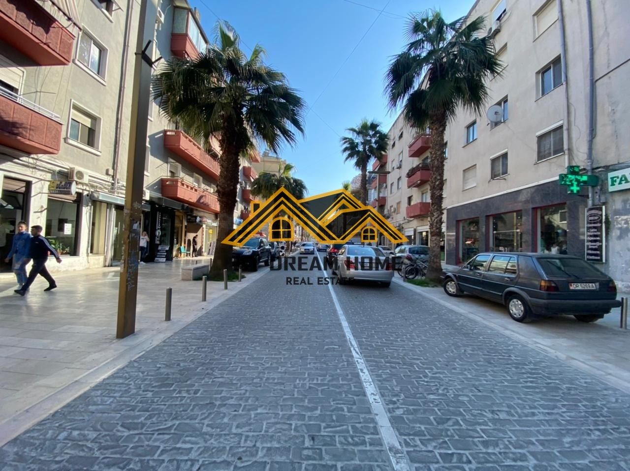 DY DYQANE PRANE BULEVARDIT KRYESOR DURRES, PER SHITJE !