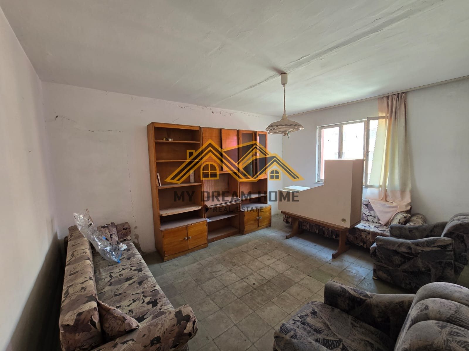 SHITET APARTAMENT 3+1+DEPO PRAN VALA PARK NE DURRES!