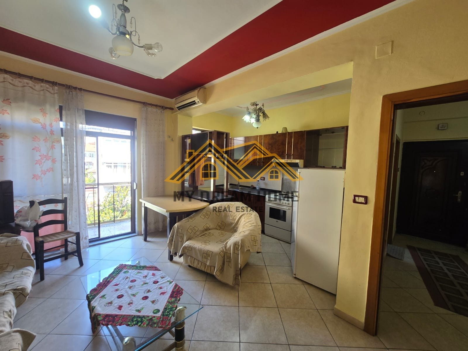 SHITET APARTAMENT 1+1 TEK GJYKATA DURRES 4
