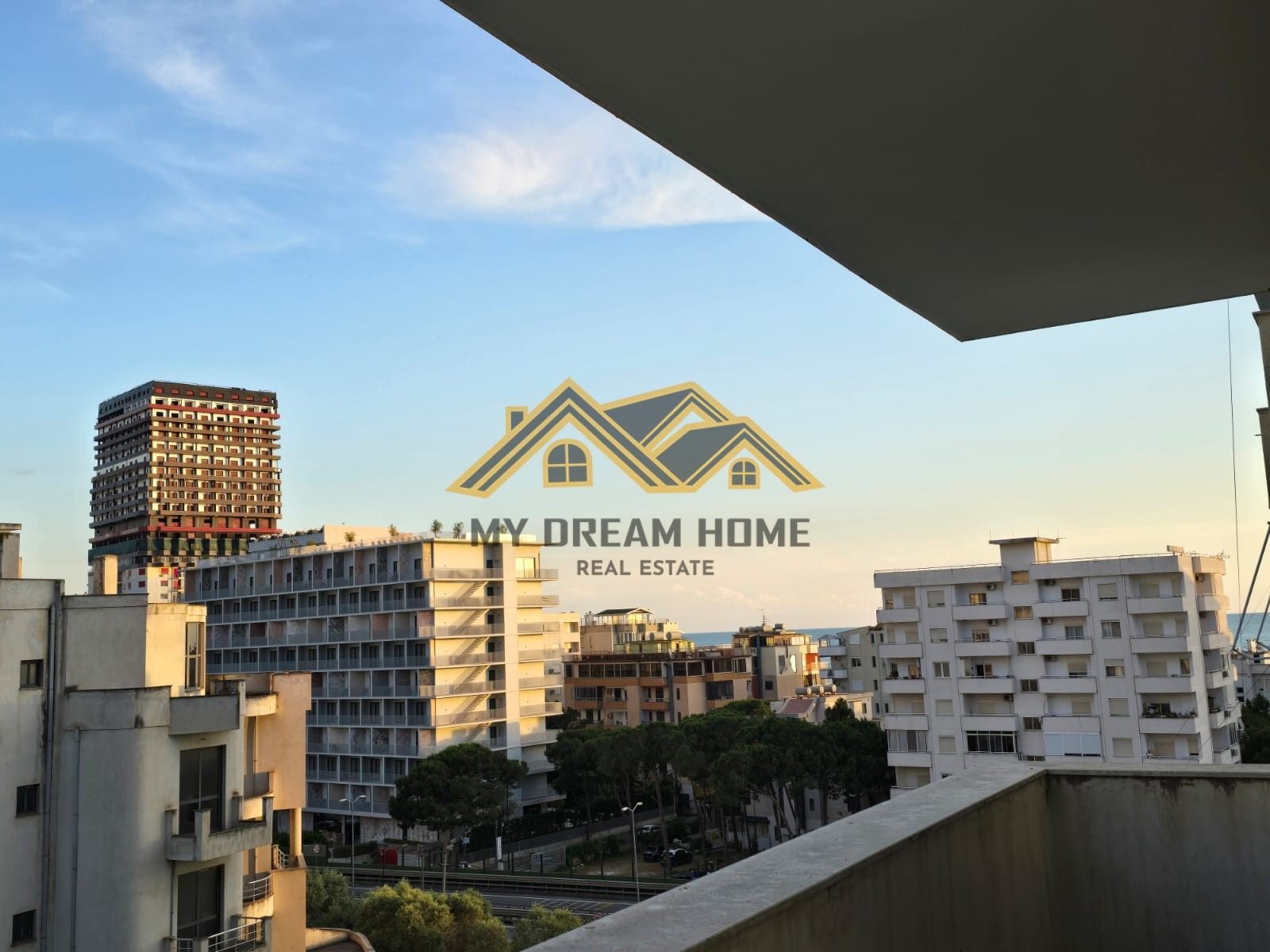 SHITET APARTAMENT 1+1 TEK SHKEMBI I KAVAJES!
