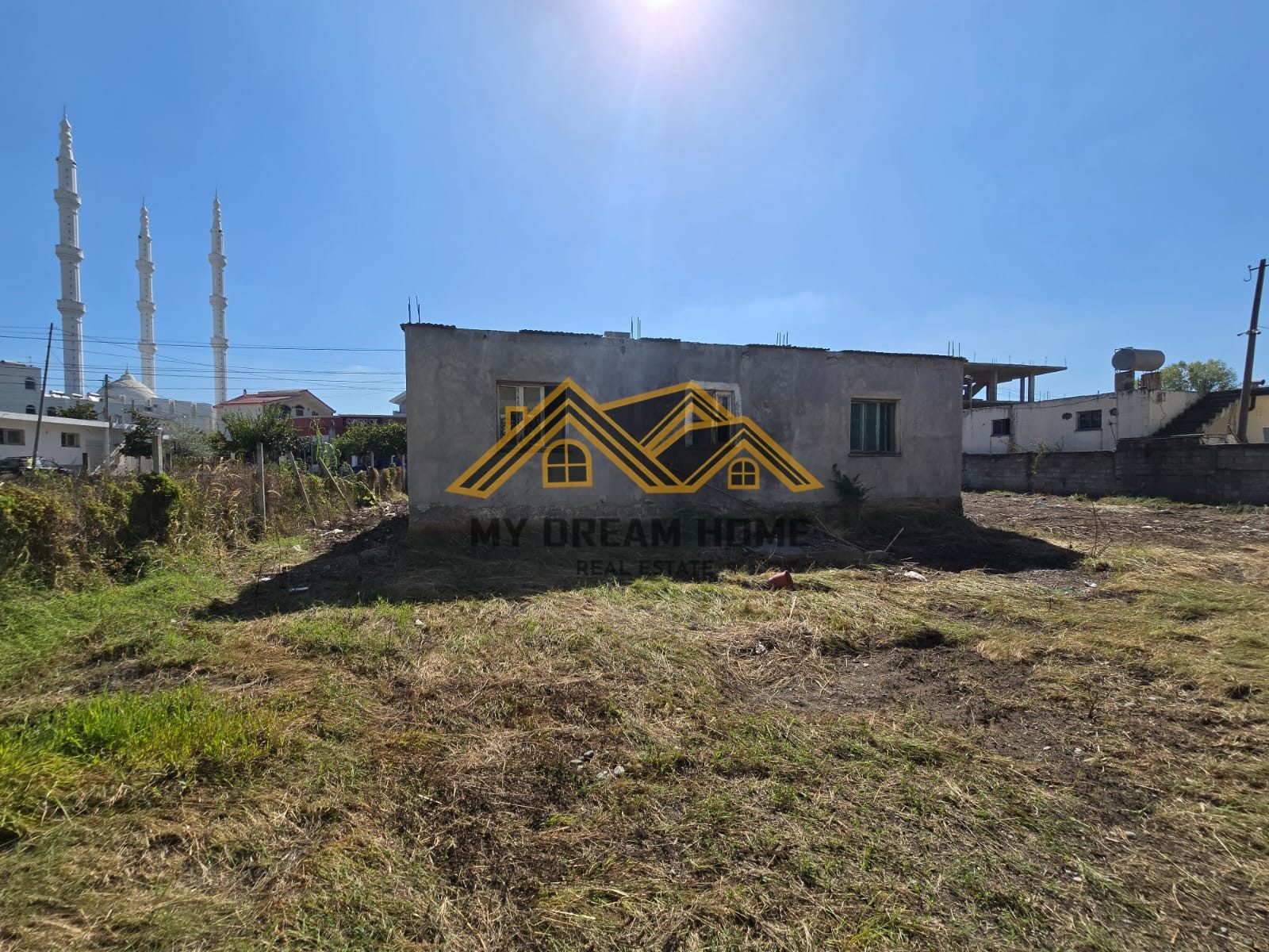 SHITET SHTEPI PRIVATE NE PLAZH DURRES!! 4