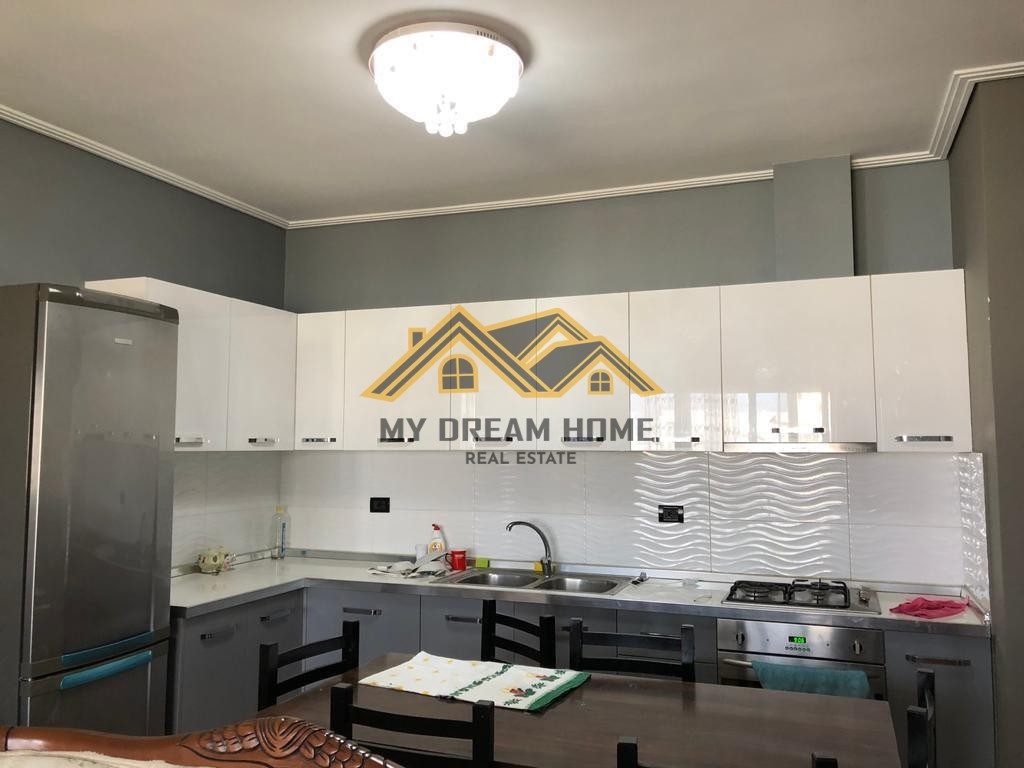 SHITET APARTAMENT 2+1 TE ISH URTJ-JA!
