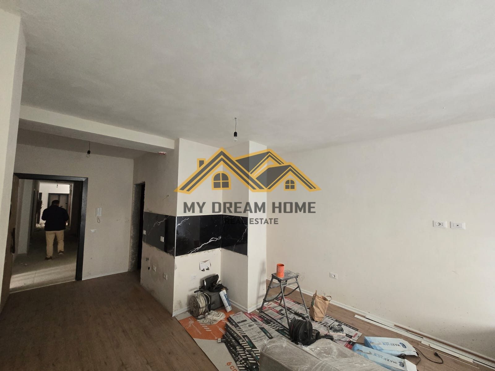 GARSONIERE NDERTIM I RI , NE DURRES PER SHITJE! 2