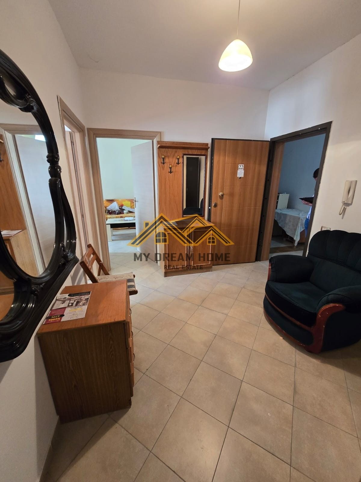 SHITET APARTAMENT 1+1 , VIJE E PARE ME DETIN PLAZH! 2