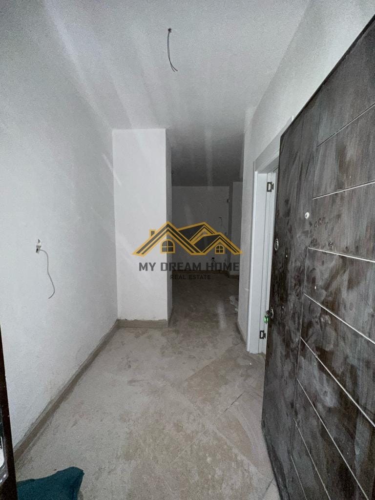 SHITET APARTAMENT 2+1 TEK KOMPLEKS JEDAS QENDER DURRES 3