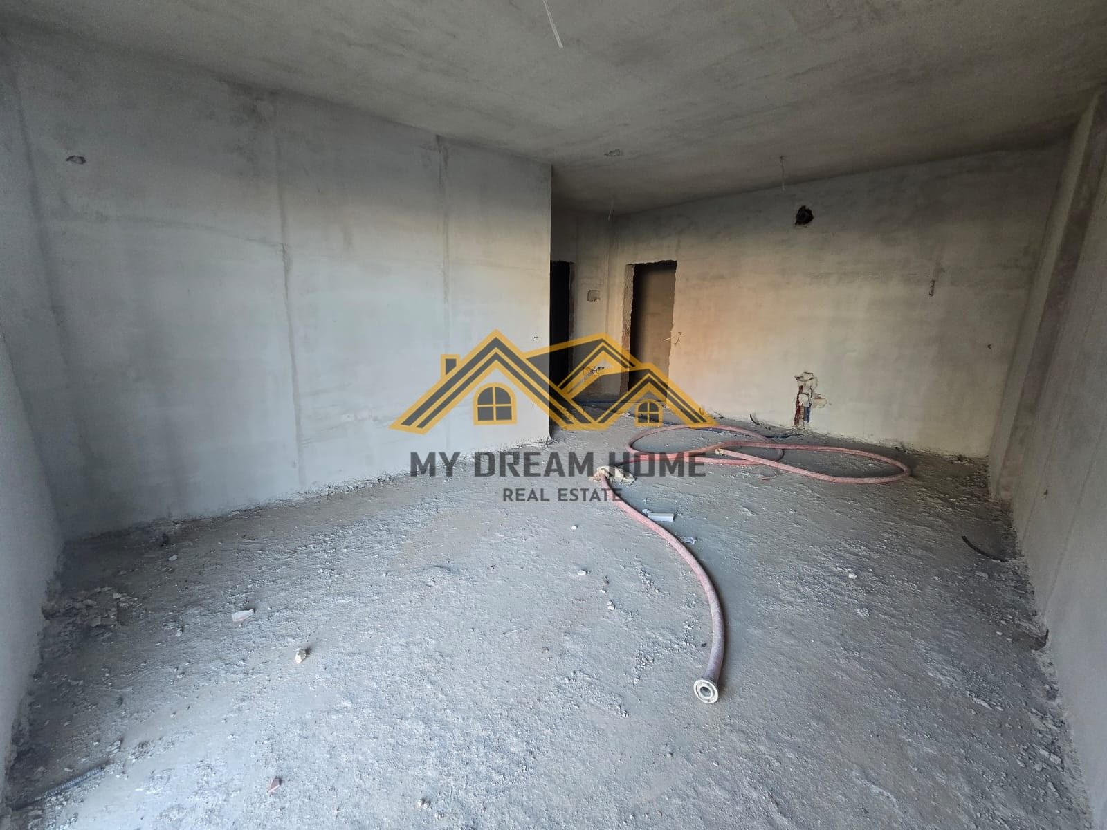 SHITET APARTAMENT 1+1 ME OBORR NE REZIDENCEN E RE NE ,GOLEM!