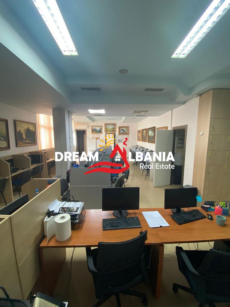 Ambient Komercial ne Shitje ne Rrugen e Elbasanit, prane Ambasades Amerikane ne Tirane (ID 4161103) 2