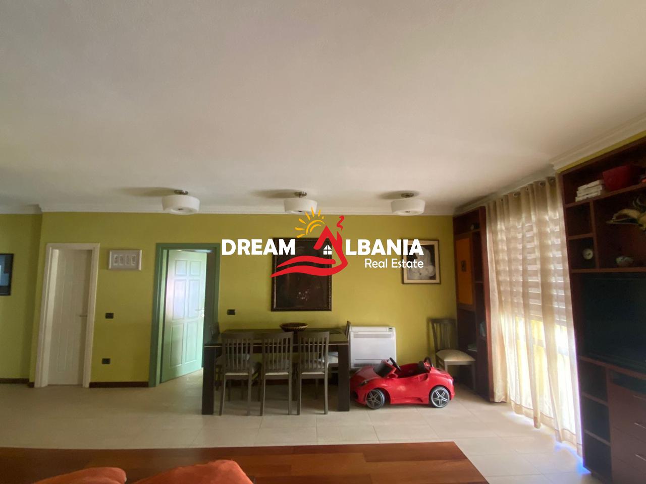 Apartament 2+1+2 WC + Kuzhine me Vete me Qera tek Pazari i Ri, Rruga Hoxha Tahsim ne Tirane (ID 42215252) 4