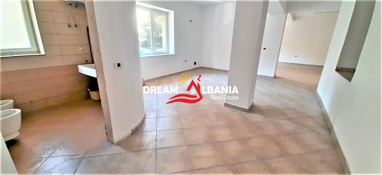 Zyre/ambient me qera ne rrugen Myslym Shyri ne afersi te Karburant Kastrati ne Tirane (ID 4261780) 3