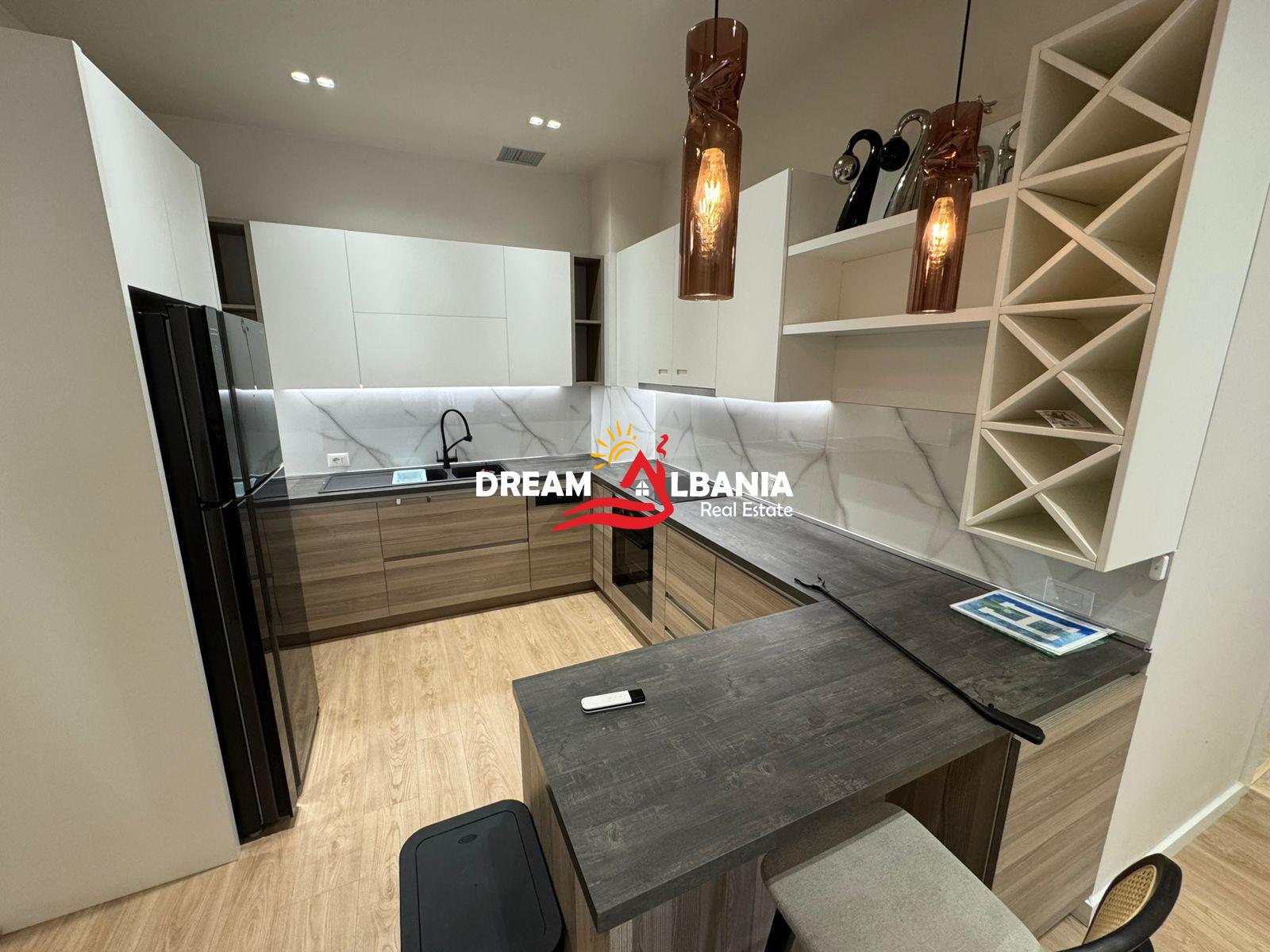 Apartament 3+1+2 per shitje, tek Liqeni Thate, prane Rr Peti (ID 4131460)
