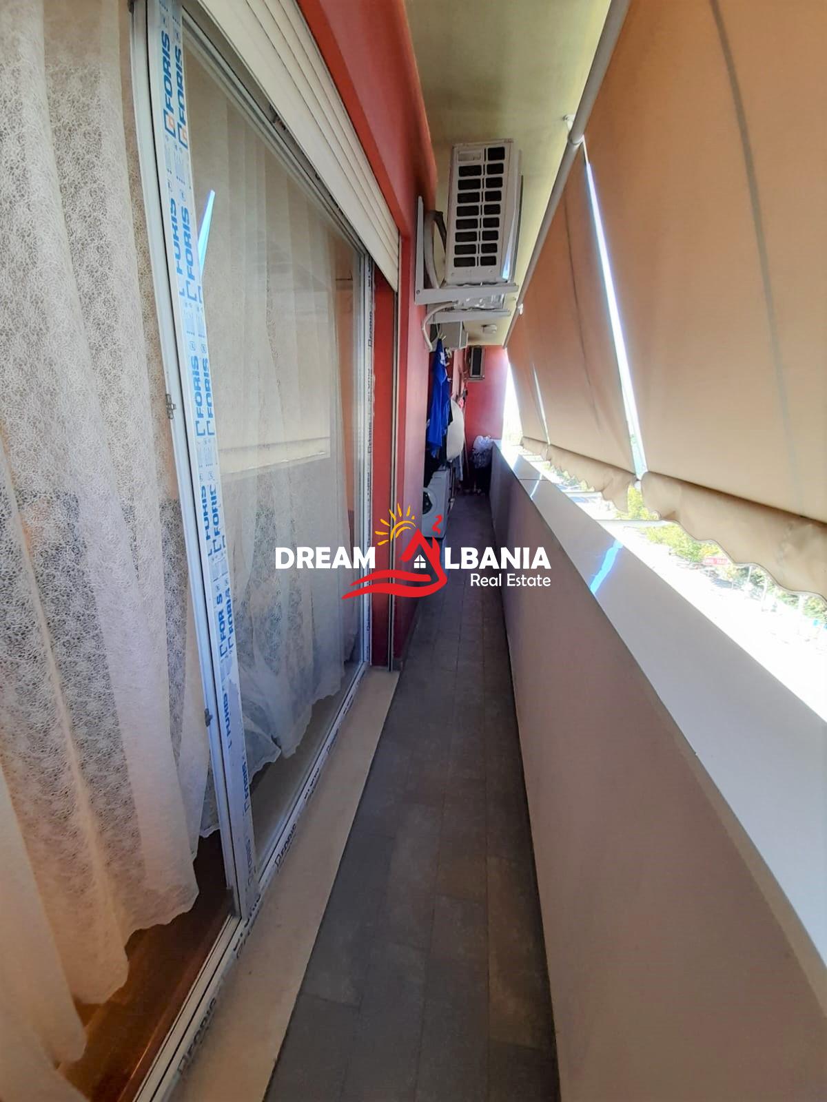 Apartament 2+1 me qera tek Zogu Zi prane Ring Center ne Tirane (ID 42211153)