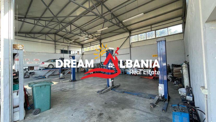 Kapanon ne shitje ne zonen e Elbasanit ne autostrade prane Elbasan Arena (ID 4181104).