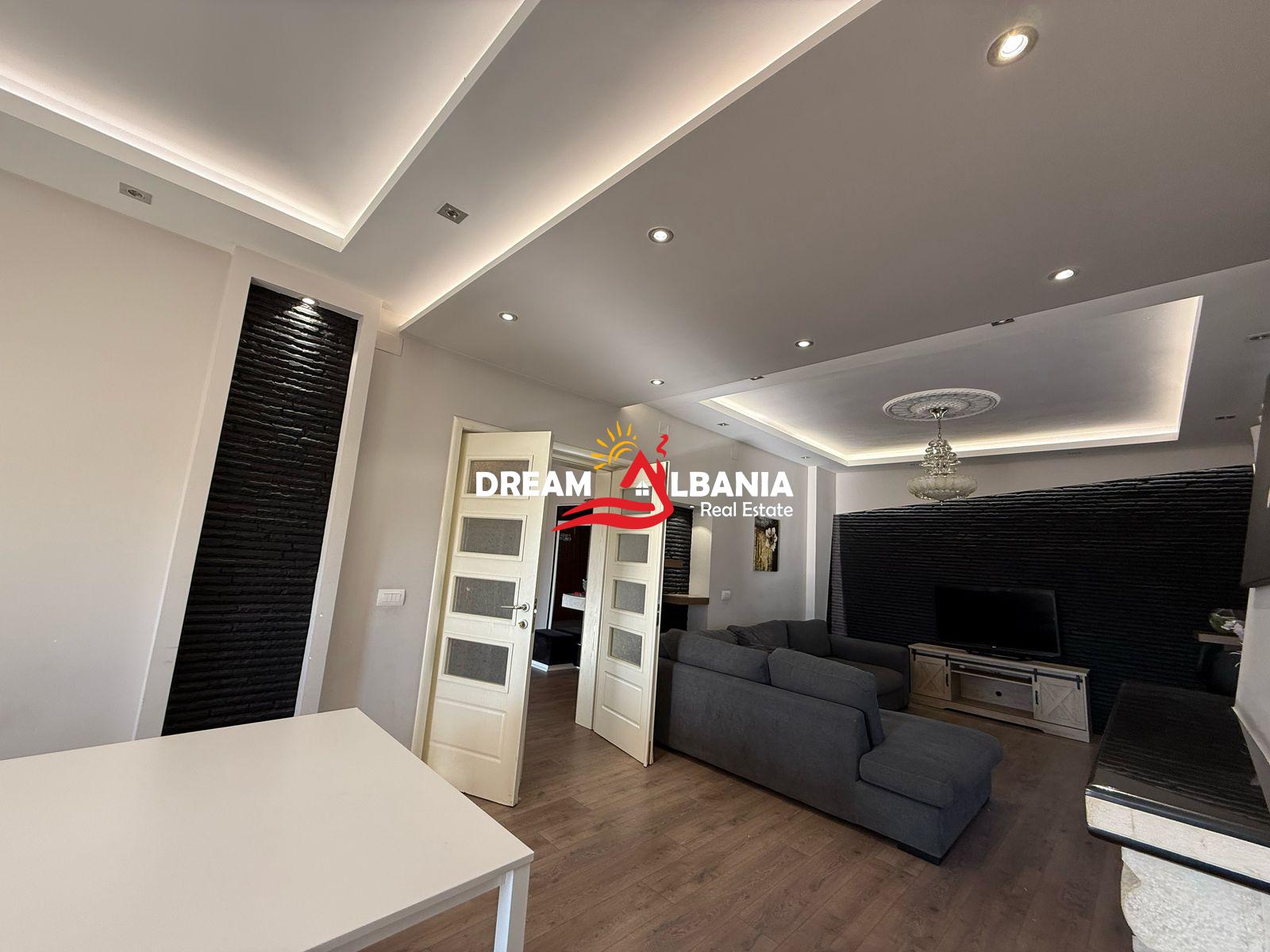 Godine 4 kateshe per HOTEL prane Spitalit Amerikan 2, Tirane (ID 4251380) 2