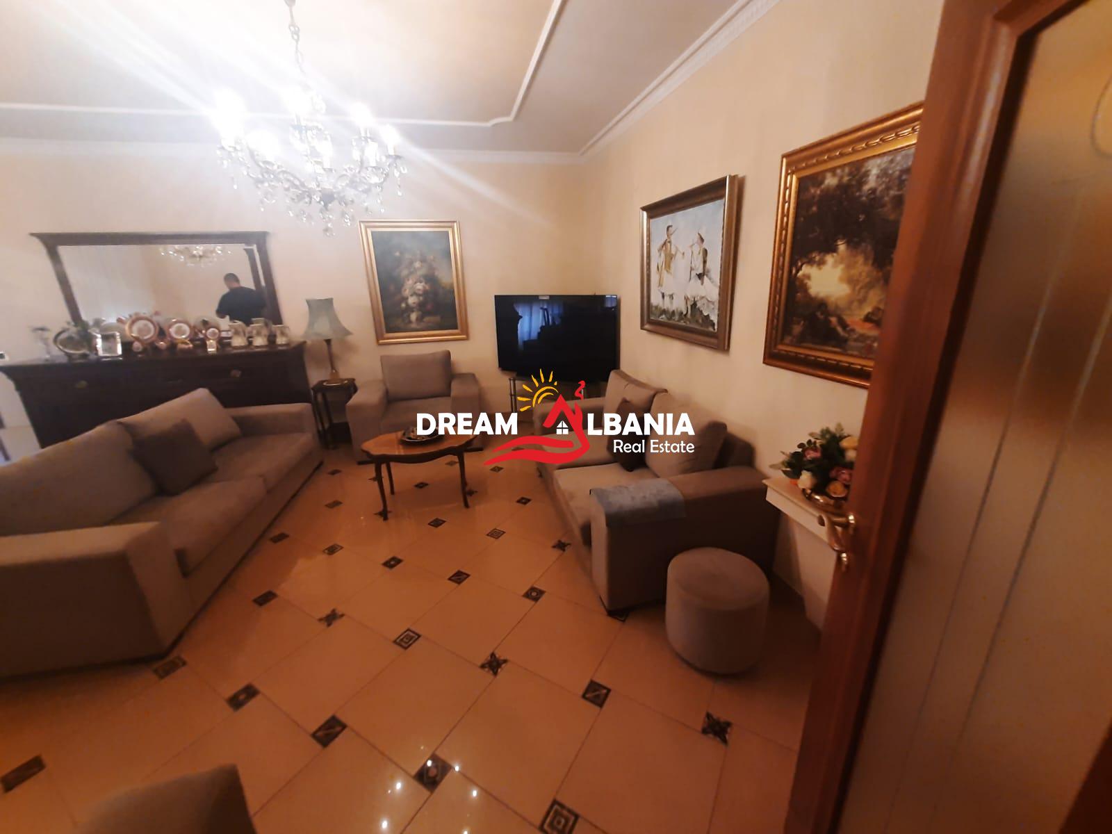 Apartamente 3+1 me qera ne qender ne Tirane (ID4231282 ) 2