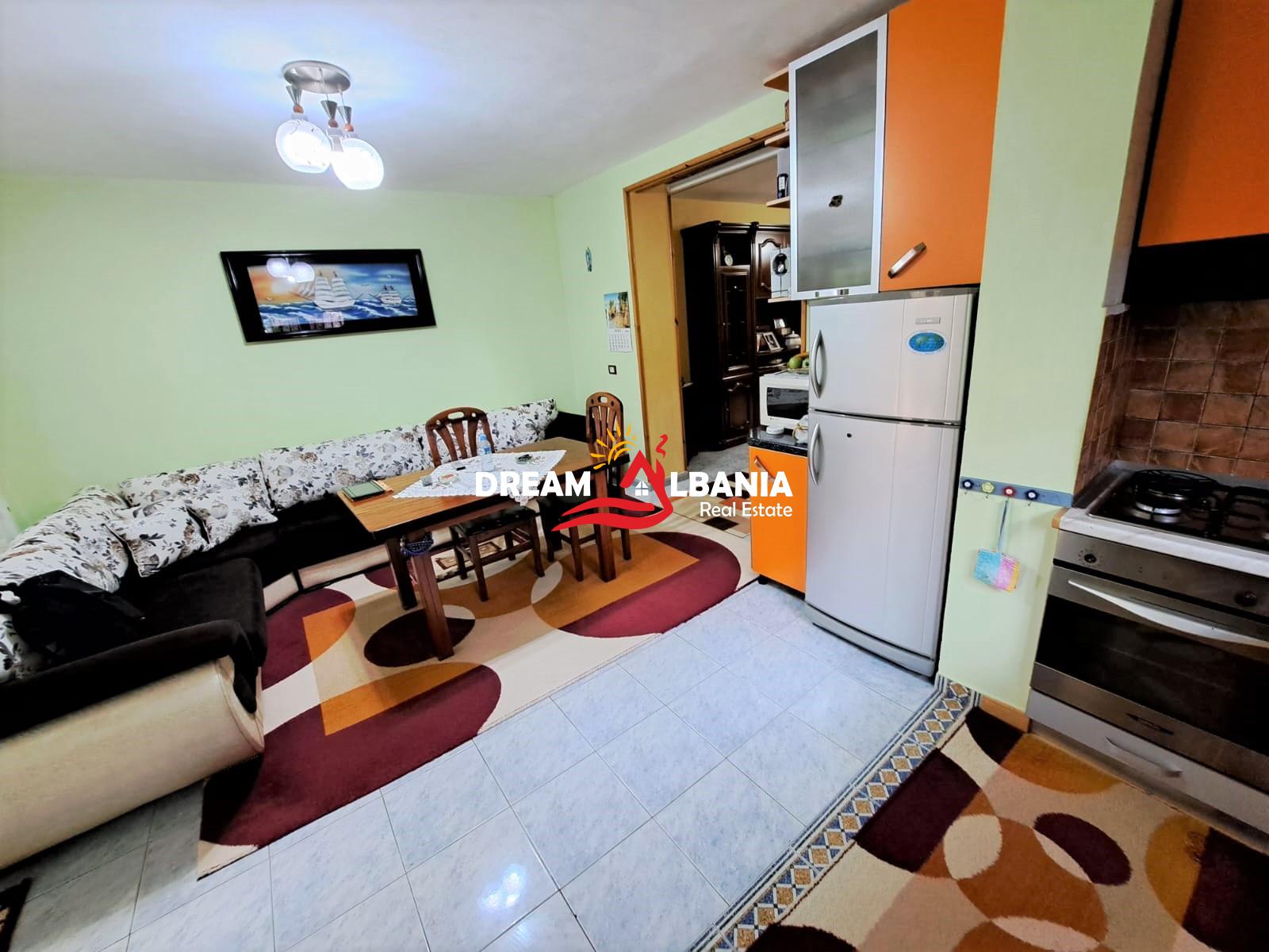 Apartament dublex 3+1 me verande dhe 1 dhome bodrum ne shitje ne rrugen Jordan Misja ne afersi te Gjykates se Krimeve te Renda ne Tirane (ID 4139139) 4