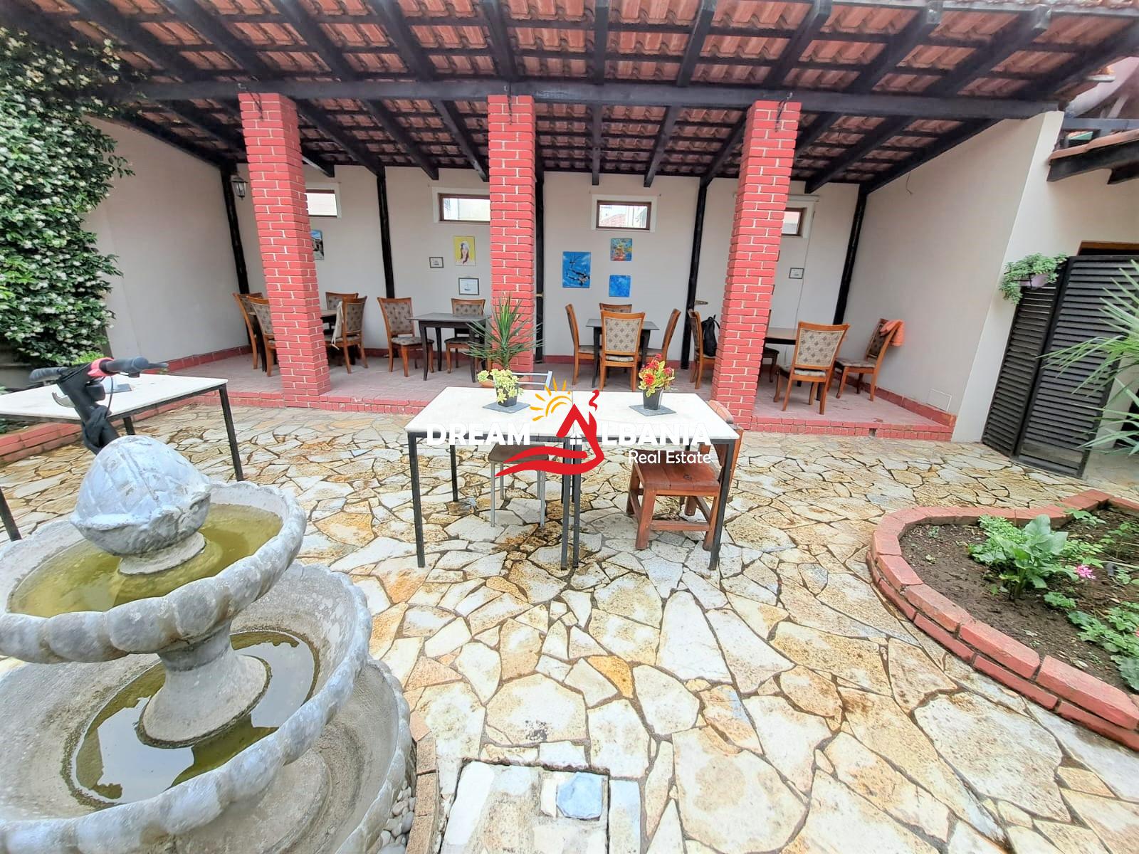 Restorant ne shitje ne rrugen Naim Frasheri ne afersi te bllokut te Ambasadave ne Tirane (ID 4171427) 2