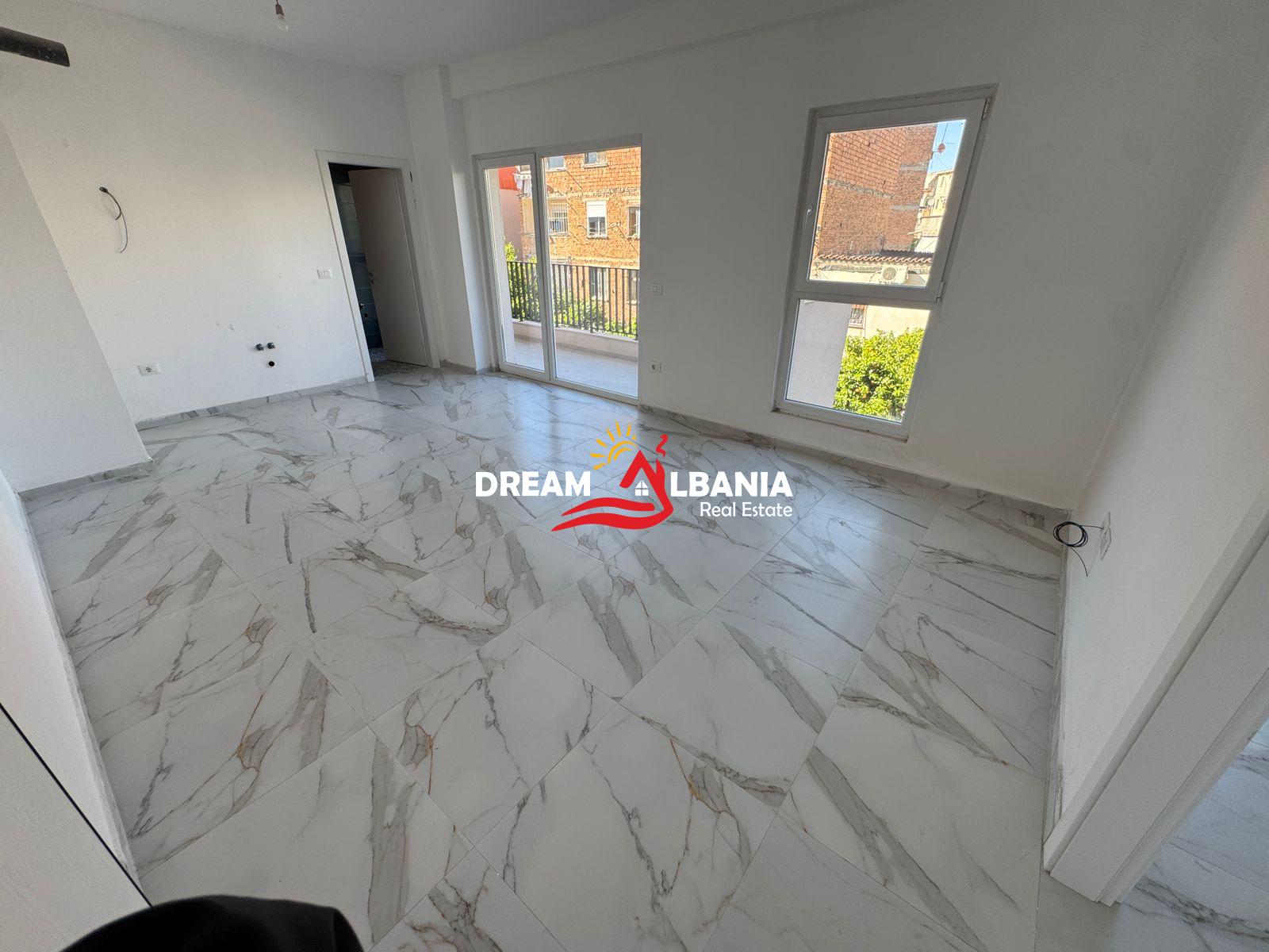 Jepen 2 Zyra me qera tek kompleksi Aura ne Laprake, Tirane (ID 42611562)