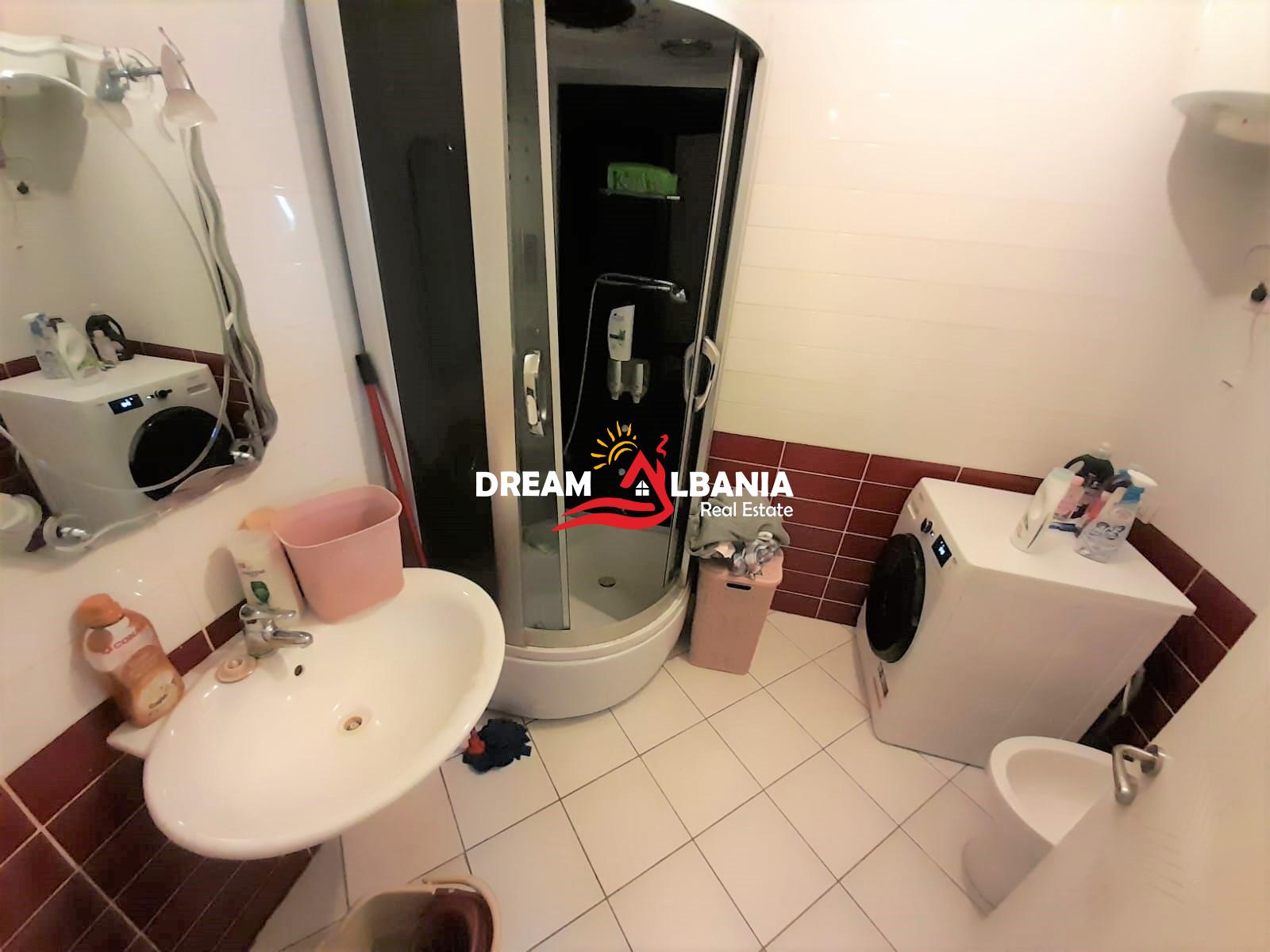 Apartament 2+1 me qera tek Zogu Zi prane Ring Center ne Tirane (ID 42211153)
