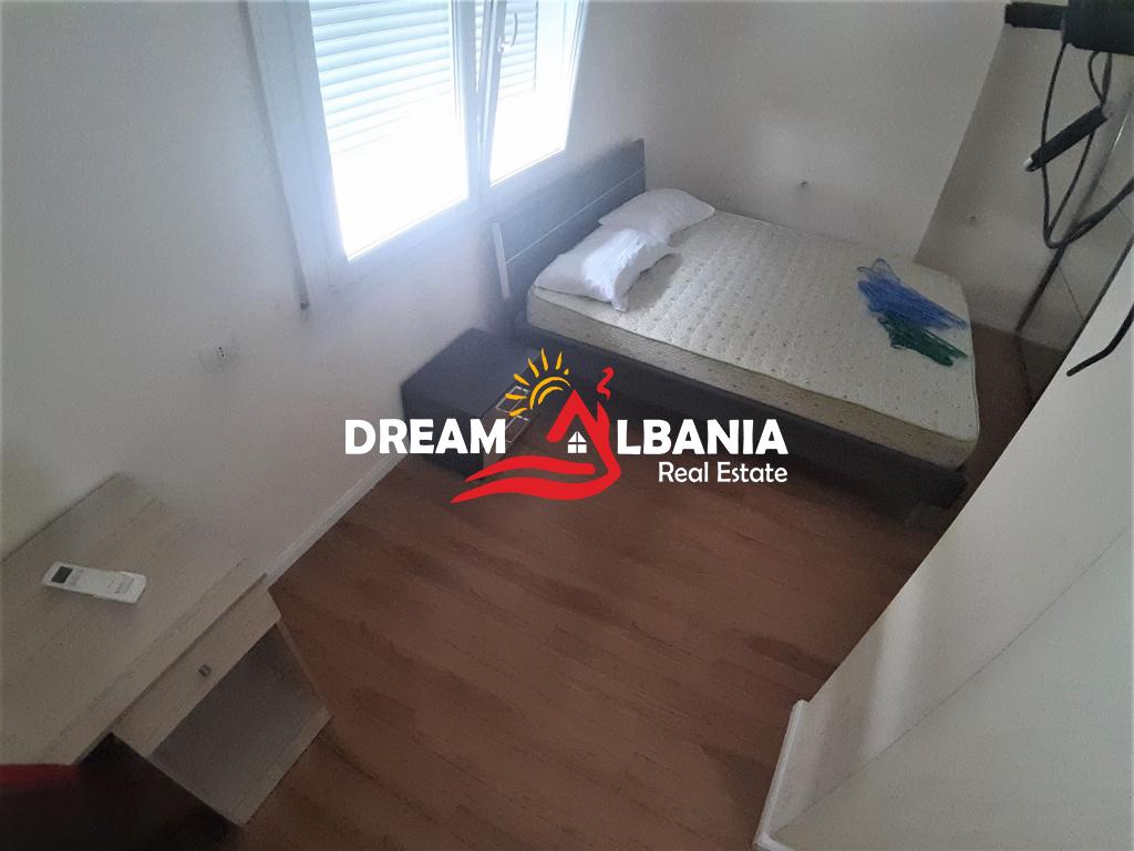 Apartament 2+1 me qera ne zonen e Zogut te Zi tek Ring Center ne Tirane (ID 4221911 ) 4