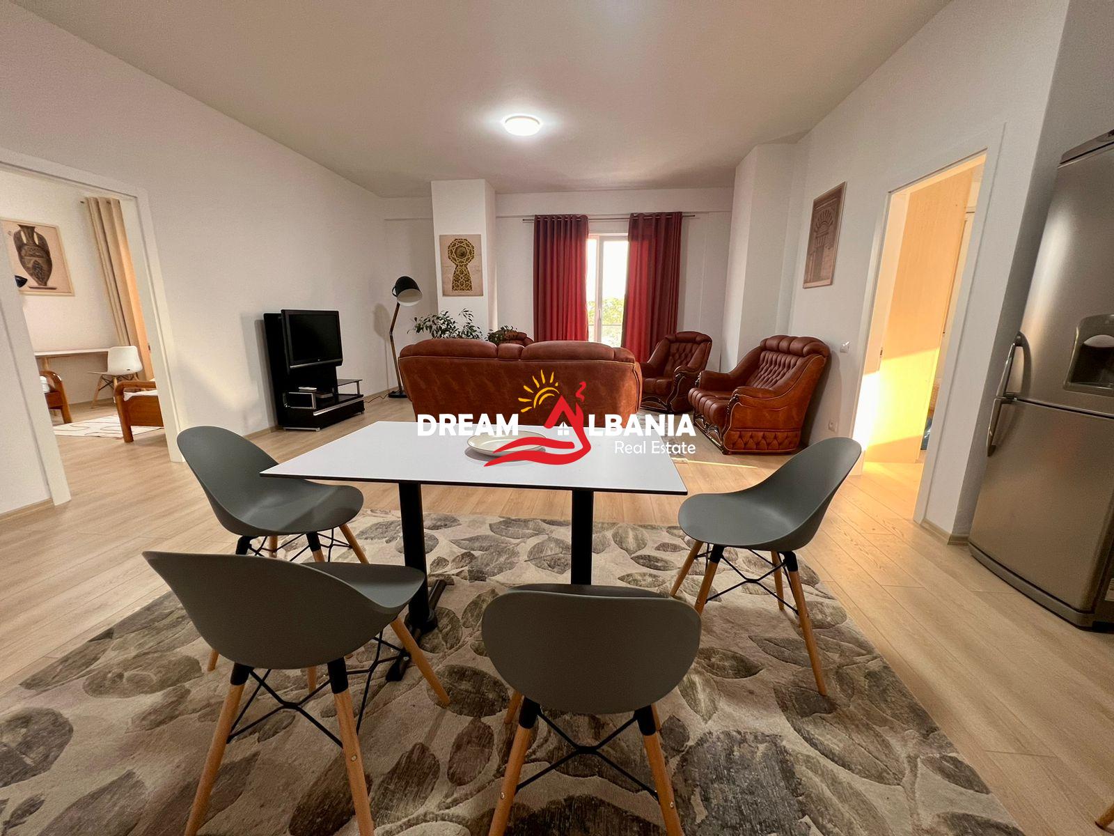 Jepet me qera apartament 2+1+2 me Parkim ne rrugen Aleksander Moisiu, prane Klanit (ID 42215039)