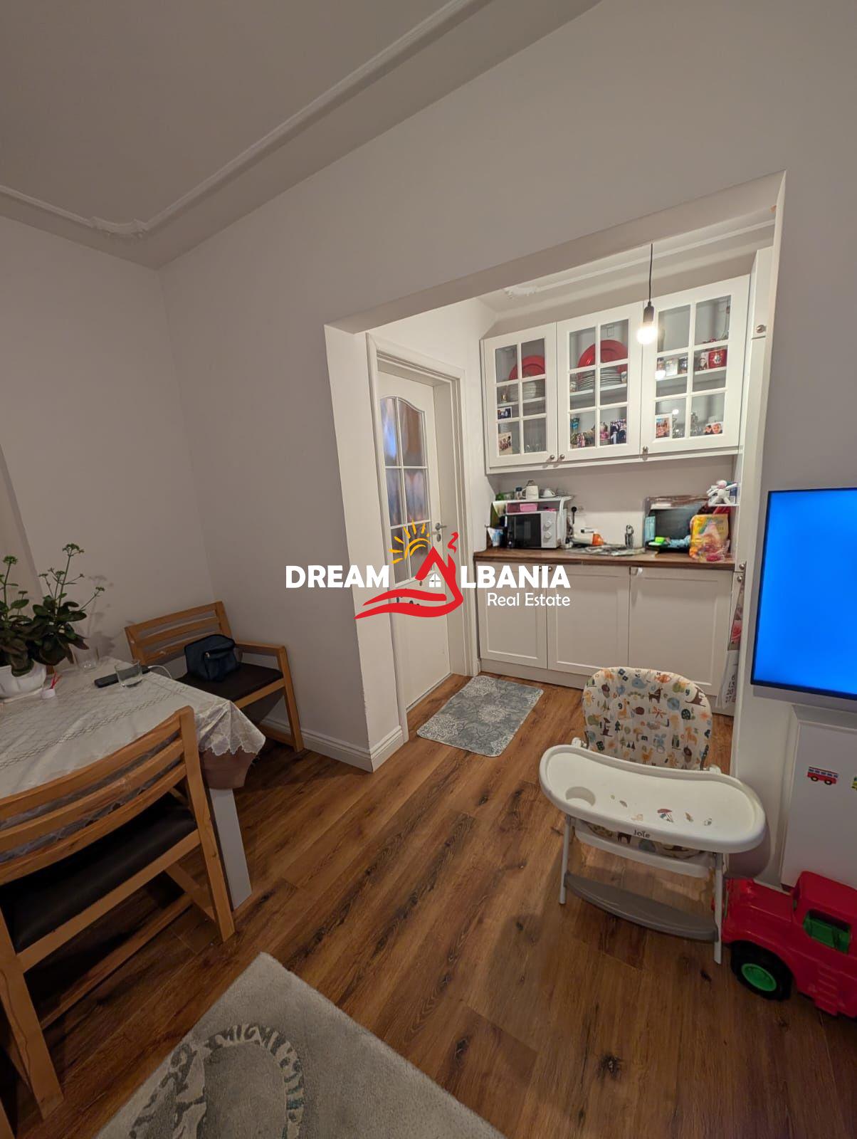 Apartament 2+1 ne shitje tek rruga Kavajes prane Auto Kadiu (ID 4129555). 4