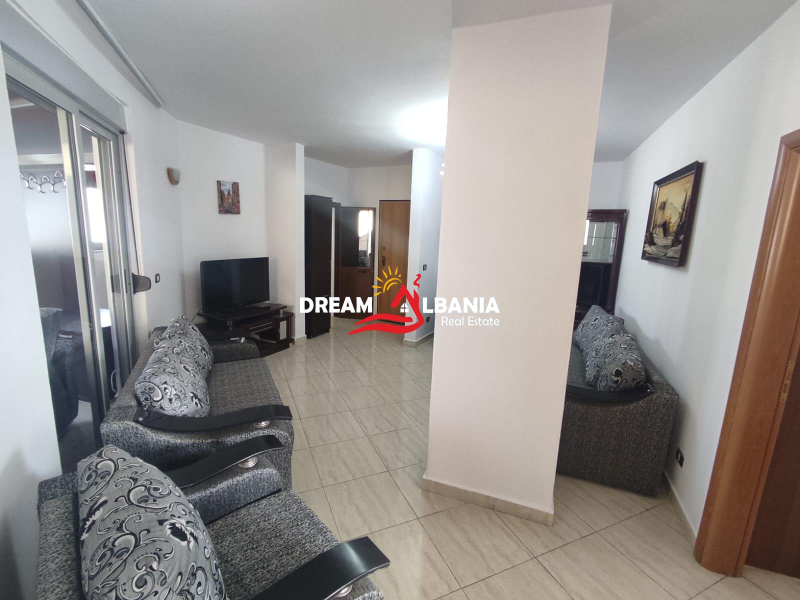 Jepet Apartament 2+1 me qera ne zonen e Xhamllikut prane Shkolles Niket Dardani ( ID 42215495 ) 3