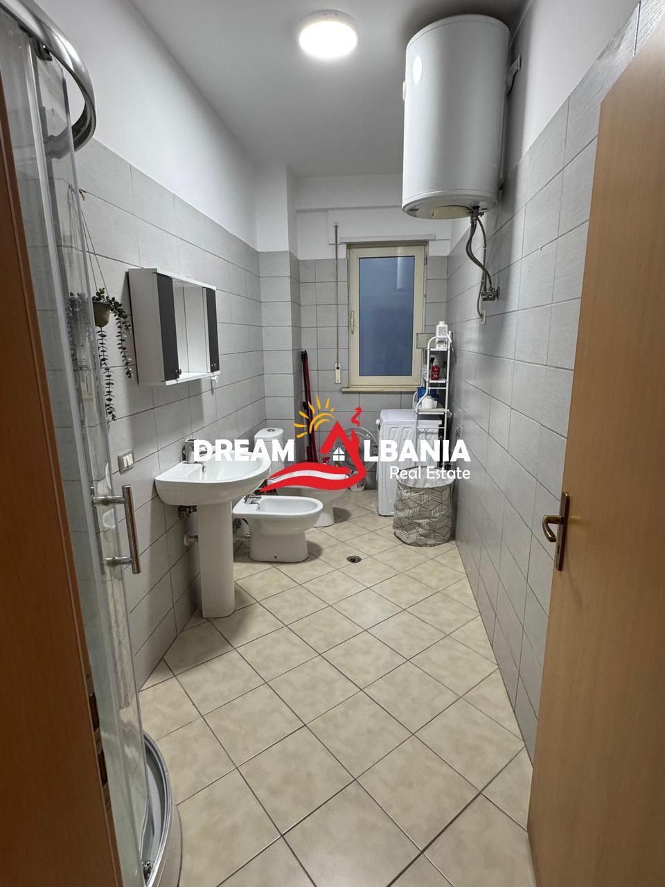 Apartament 1+1 me qera Tek Zona e Liqenit te Thate (ID 42111587). 4