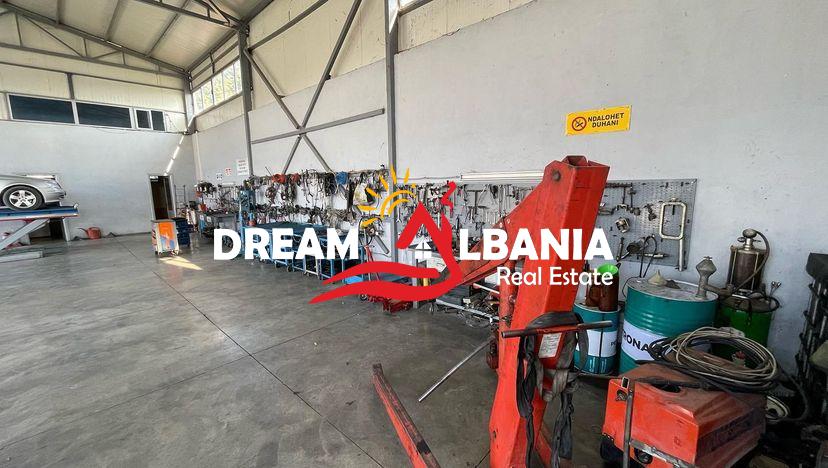 Kapanon ne shitje ne zonen e Elbasanit ne autostrade prane Elbasan Arena (ID 4181104).