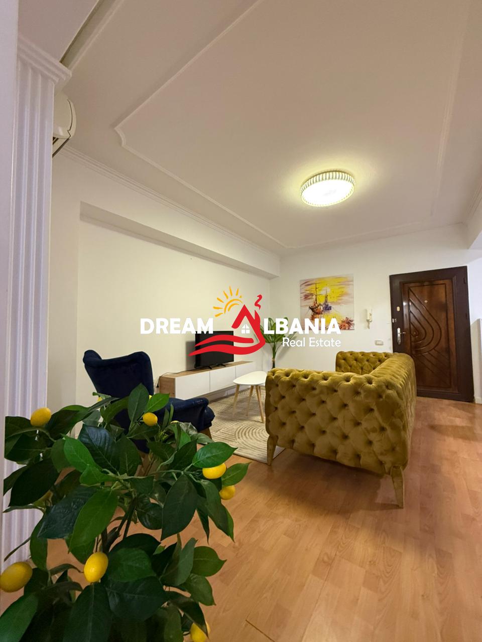 Jepet me qera apartament 2+1 ne zonen e Bllokut, Tirane (ID 42215594) 3