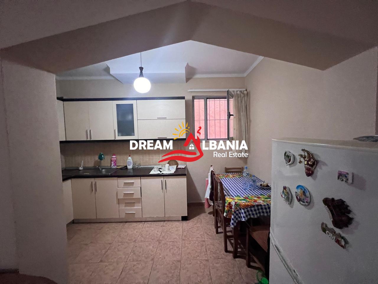 Shitet Vile 4-Kateshe Brenda Unazes, ne Afersi te Rruges Bardhyl ne Tirane (ID 4151170) 2