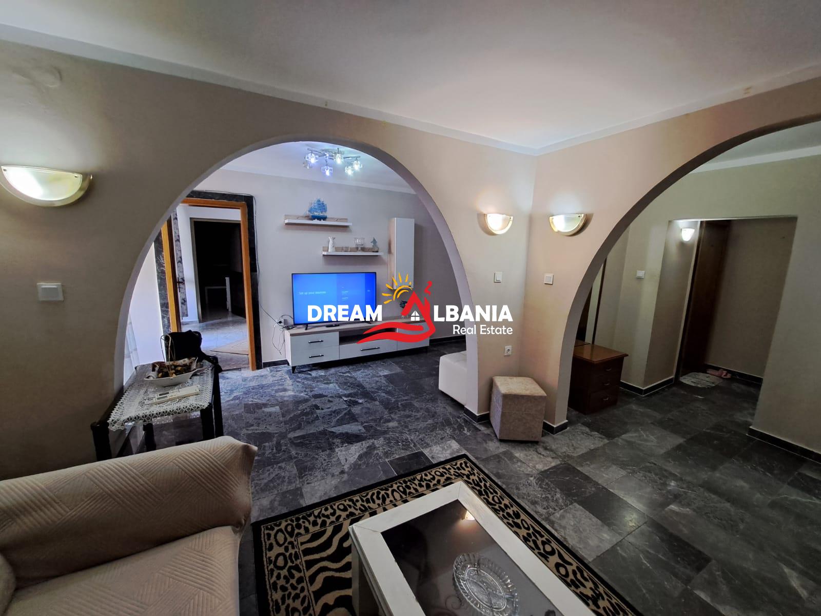 Apartament 2+1+2wc me qera tek Rruga Fortuzi prane Shkolles Jeronim De Rada ne Tirane (ID 4239045 ) 2