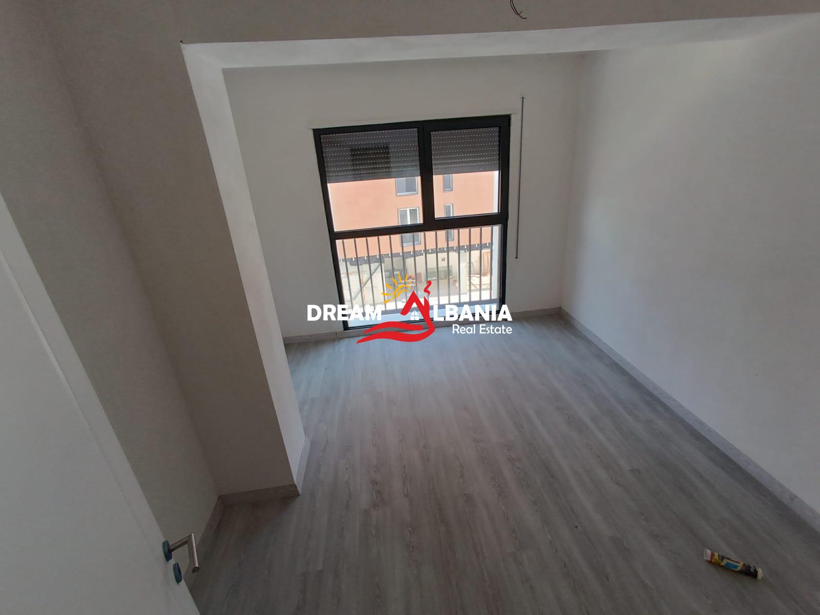 Apartament 3+1+2 per Shitje ne Bulevardin e Ri ne Tirane(ID 4131500) 4