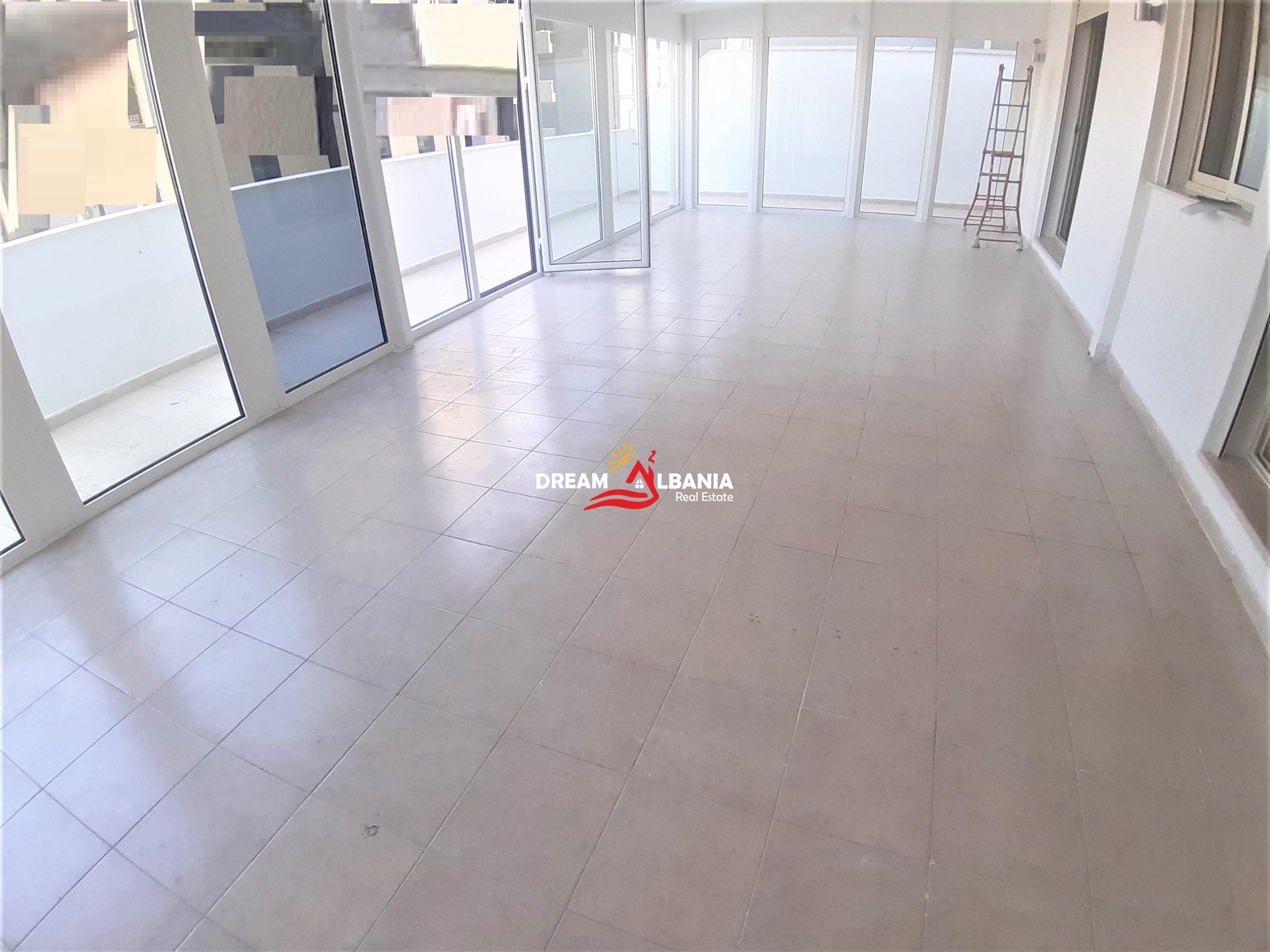 Apartament 3+1 i pershtatshem edhe per zyre ne shitje tek kompleksi Panorama prane Shkolles Harry Fultz ne Tirane (ID 4131165) 3
