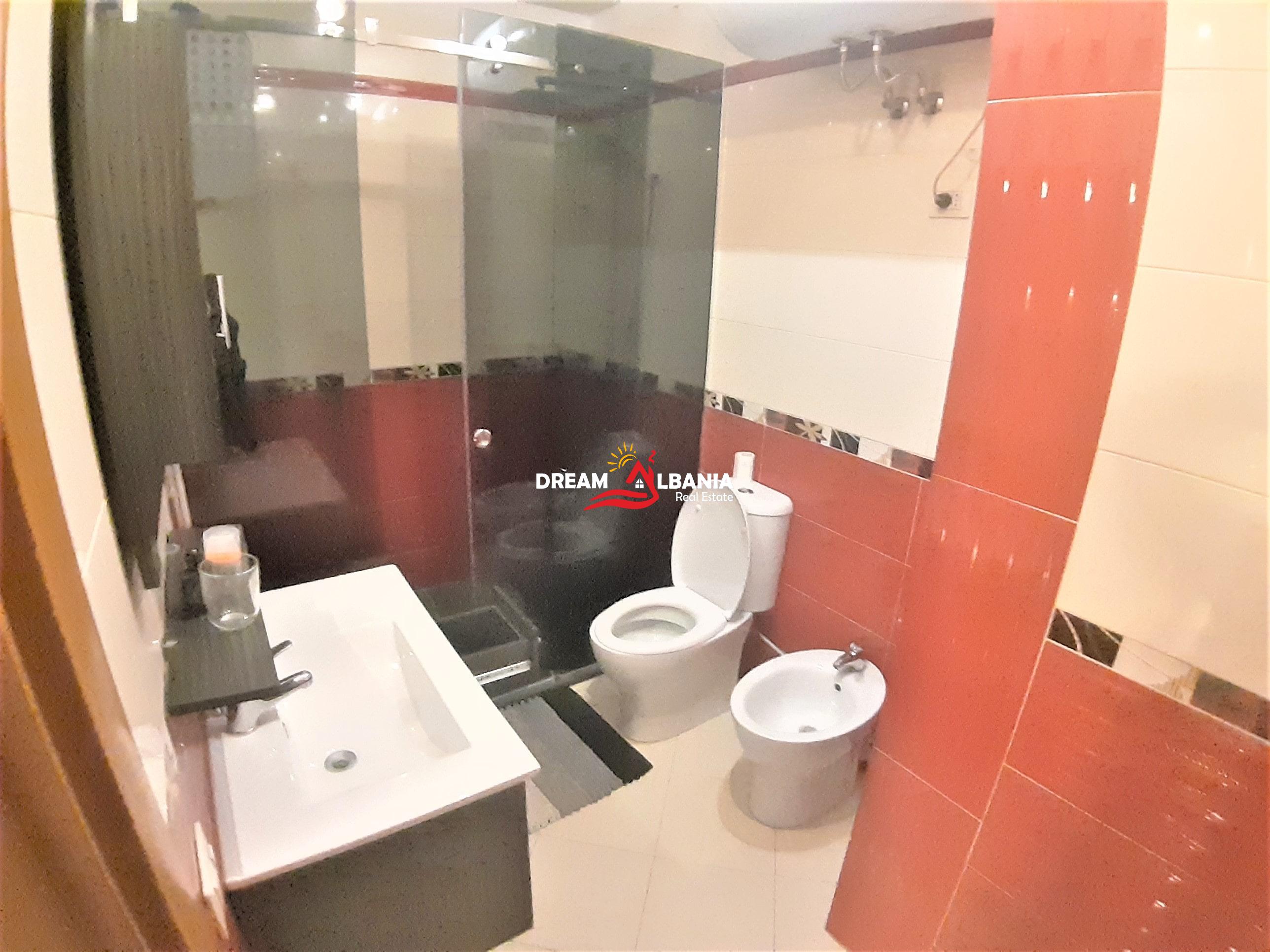 Apartament 2+1 me qera tek Zogu Zi prane Ring Center ne Tirane (ID 42211153)