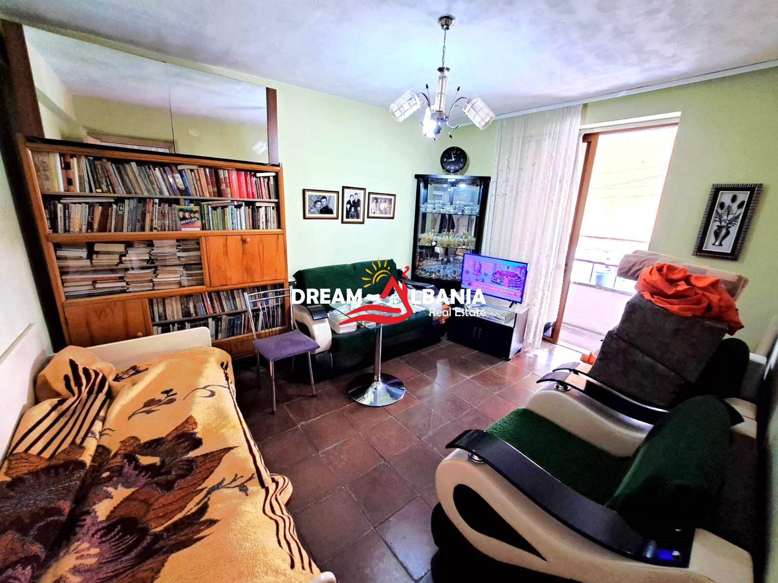 Apartament 2+1 ne shitje ne Bllok prane Librit Universitar ne Tirane (ID 4129323)