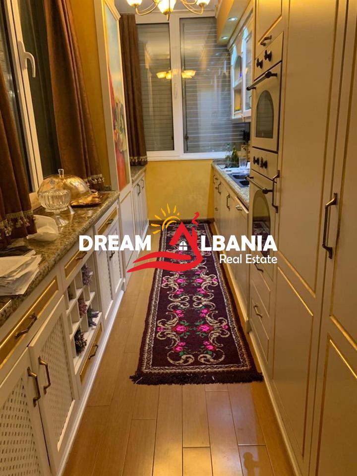 Shitet super apartament 2+1+2 garazhe dhe nje post parkimi ne Kinostudio prane Ministris se Kultures(Id 41211321) 4