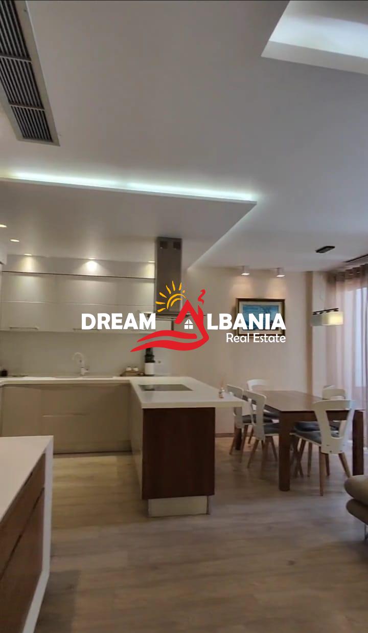Super Apartament 3+1+2 WC+Post Parkimi me Qera Bulevardi Zogu I, prane Stacionit Trenit ne Tirane (ID 4231463) 3