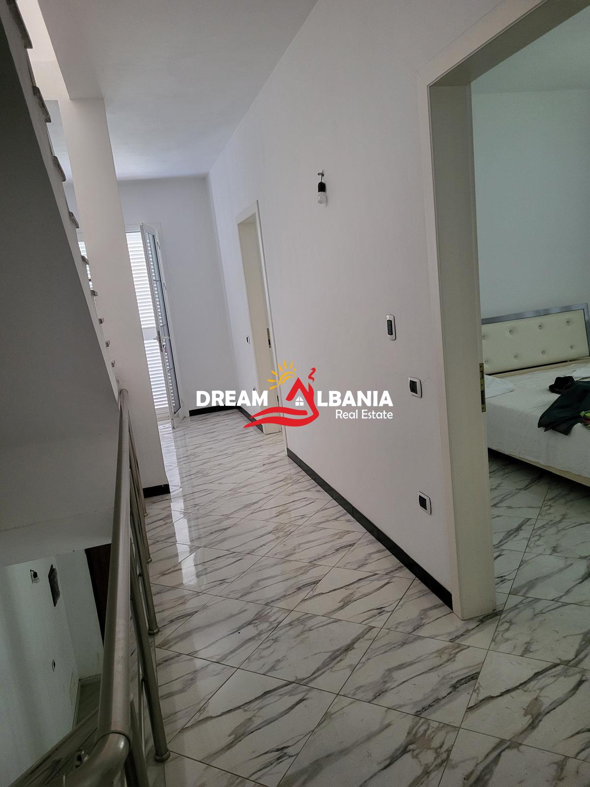 Vile ne shitje me dy hyrje te ndara, ne Sallmone te Shijakut (ID 4151226) f 3